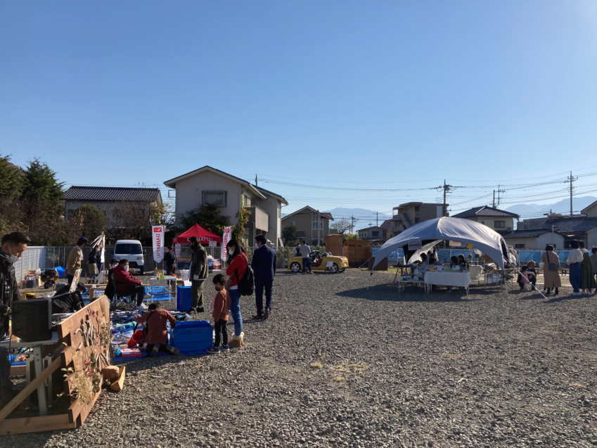 こもれびマルシェの様子