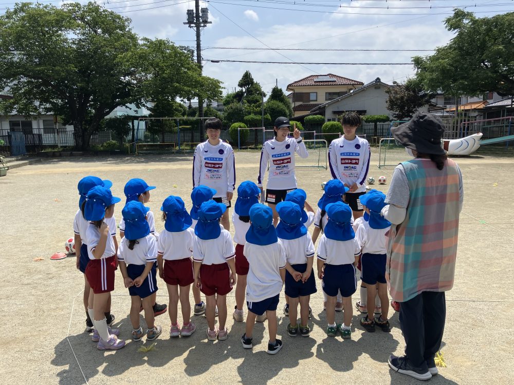 保育園サッカー教室の様子
